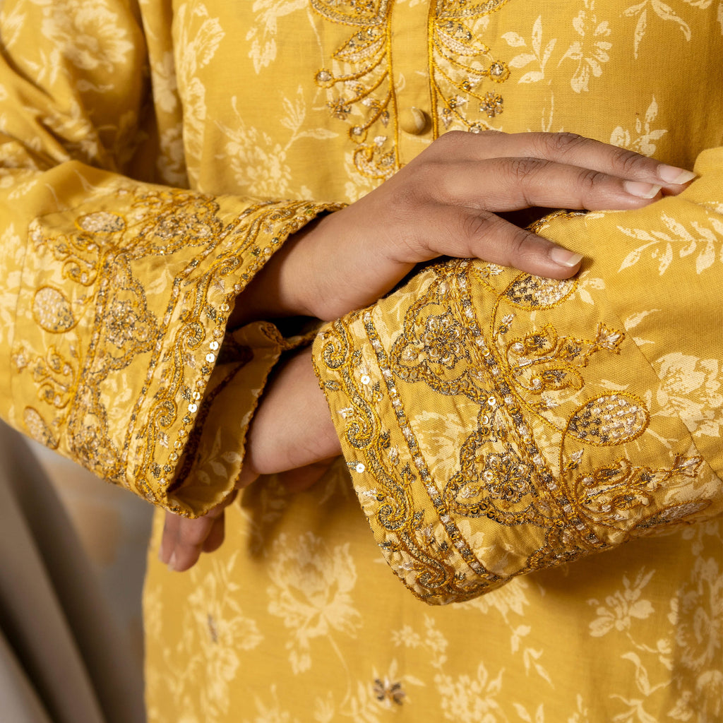 Saffron Elegance 3PC – AB0023