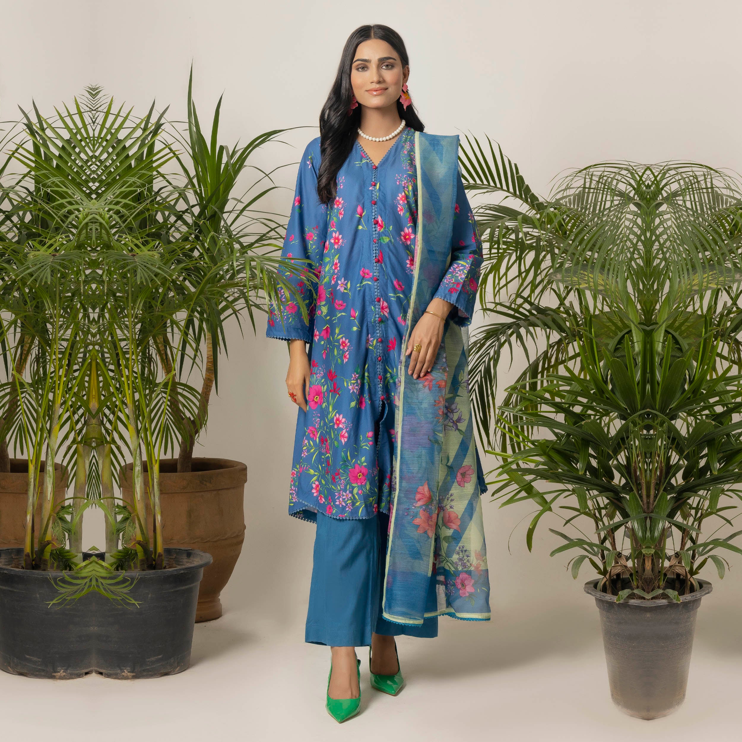 Blue Garden 3-Piece Lawn – AB0008
