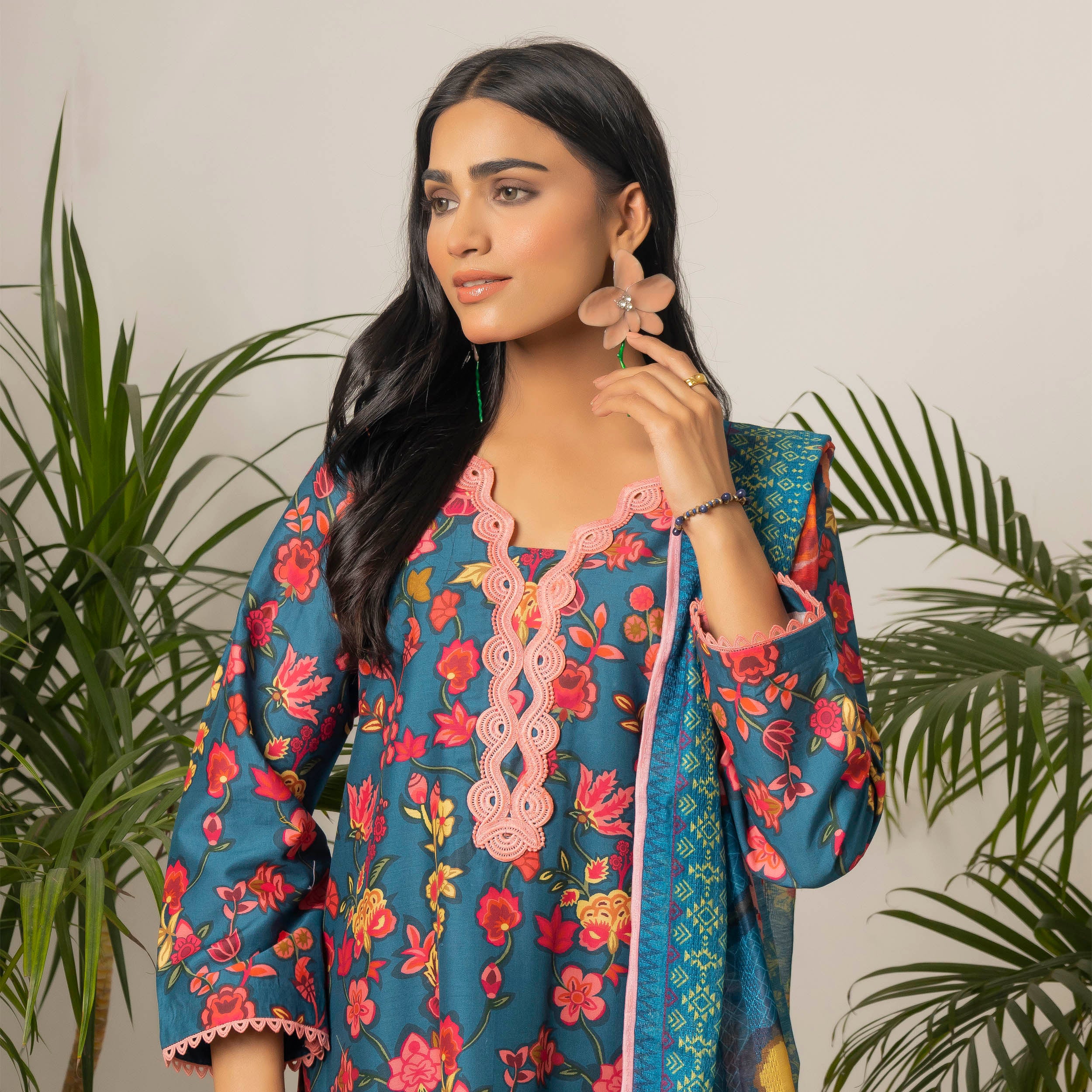 Midnight Flora 3-Piece Lawn – AB0011