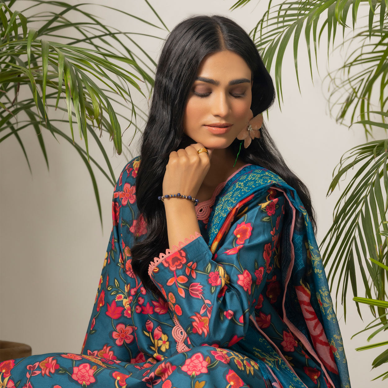 Midnight Flora 3-Piece Lawn – AB0011