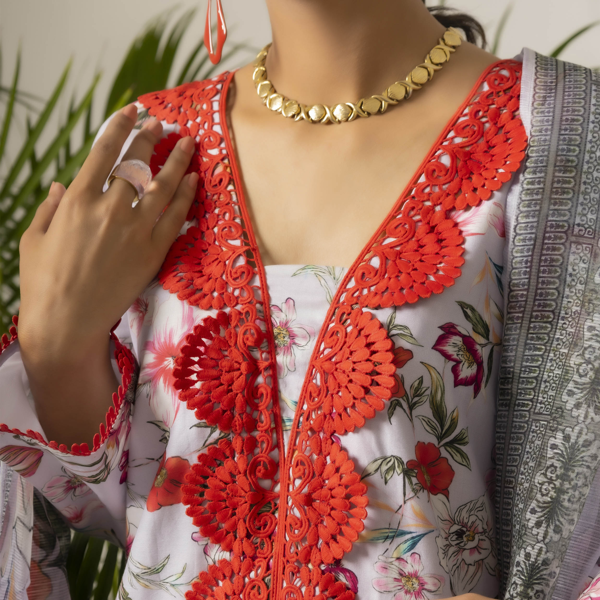 Ivory Bloom 3-Piece Lawn – AB0012