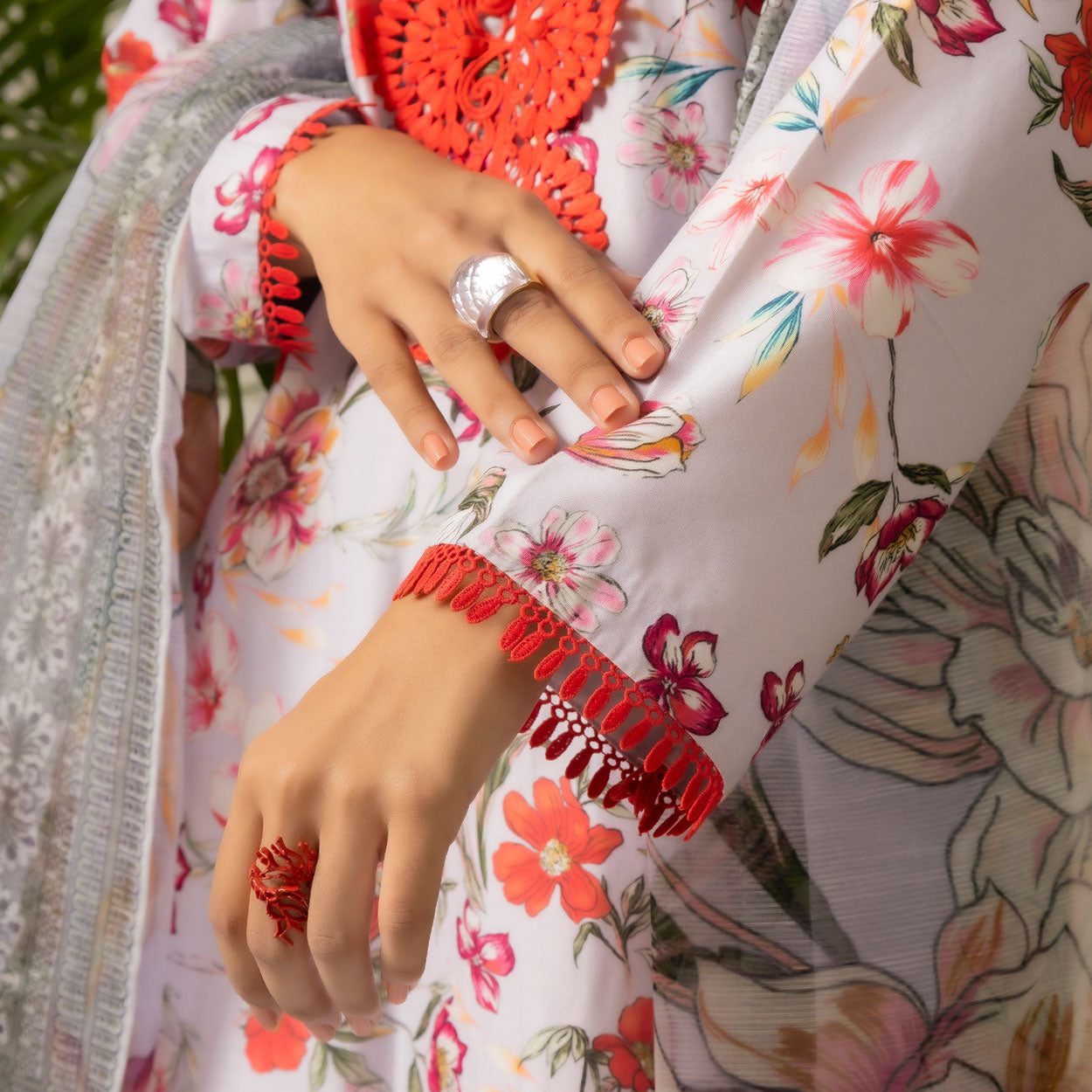 Ivory Bloom 3-Piece Lawn – AB0012