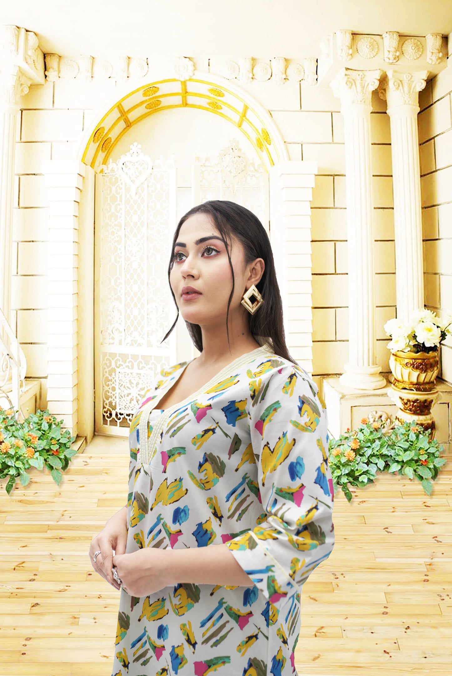 3PC Lawn suit  Printed shirt with unighte desy  Printed Trouser  Chifon printed dupata