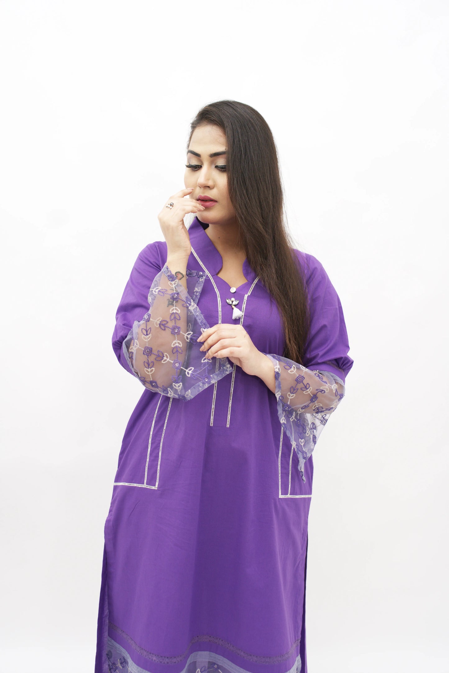 3 Pc Lawn ARB-016  Shirt with orginza work poxet  Trouser Button  shifo.chitton printed dupata