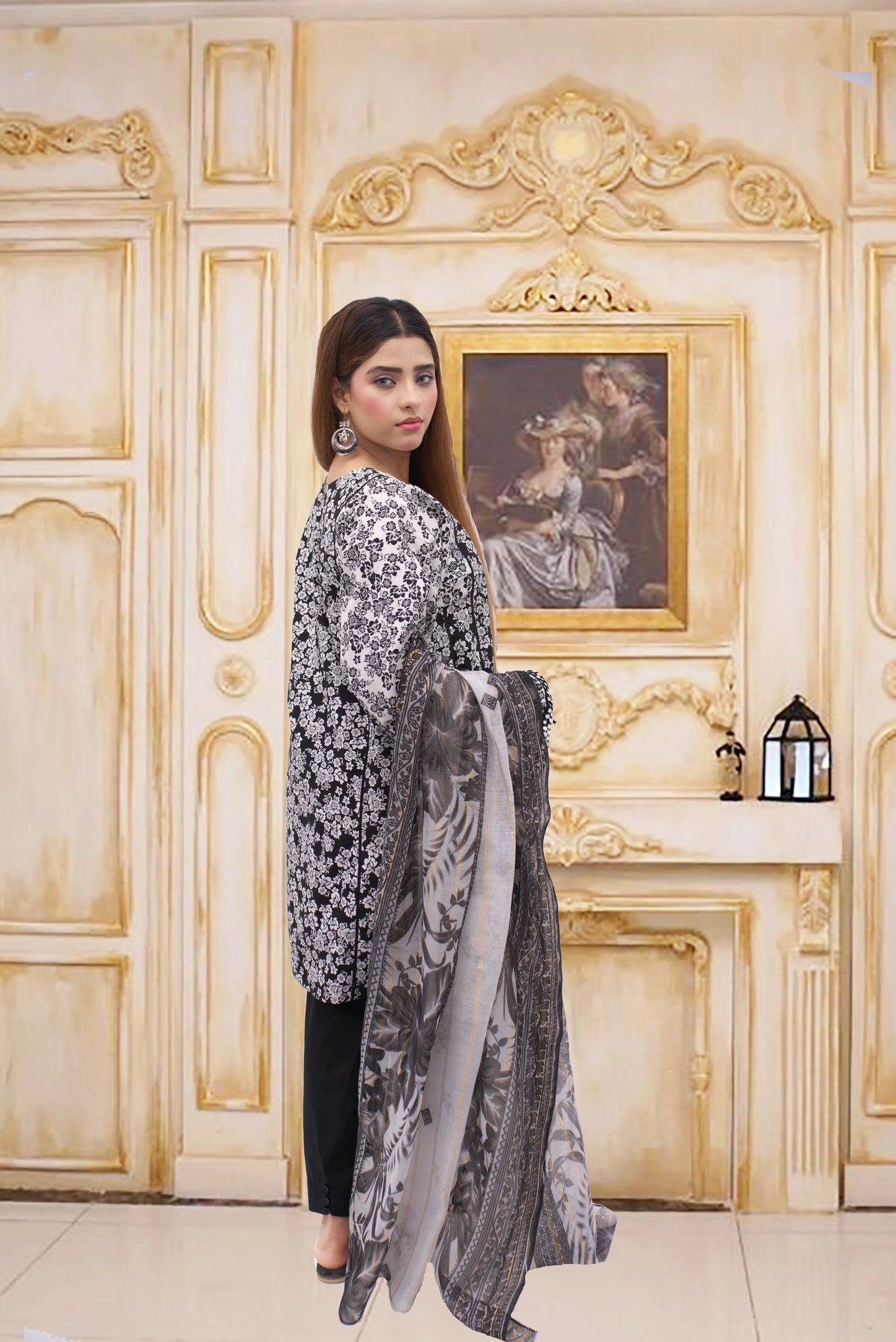 Elegant 3PC Lawn Suit – A Perfect Blend of Style &amp; Comfort
