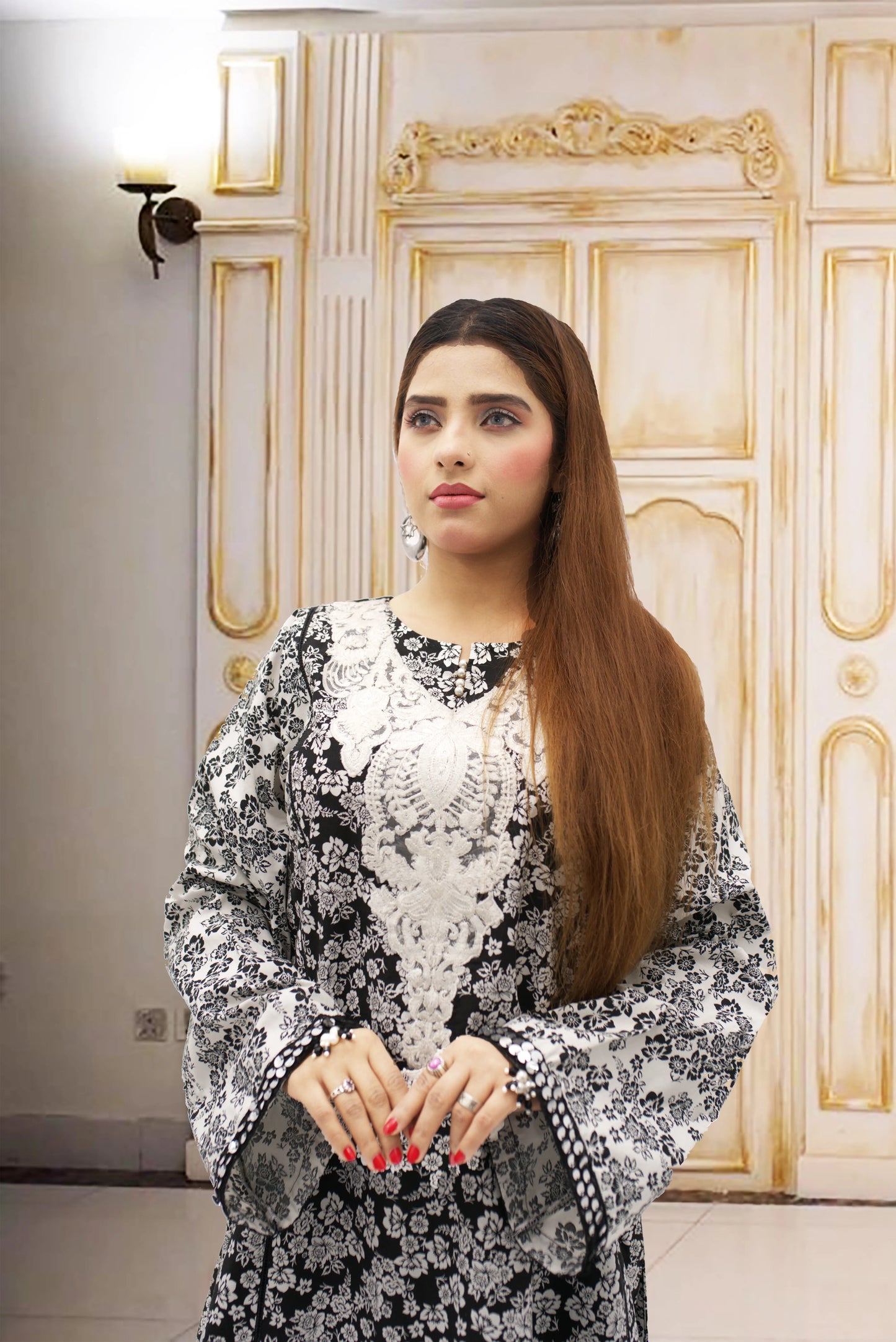 Elegant 3PC Lawn Suit – A Perfect Blend of Style &amp; Comfort