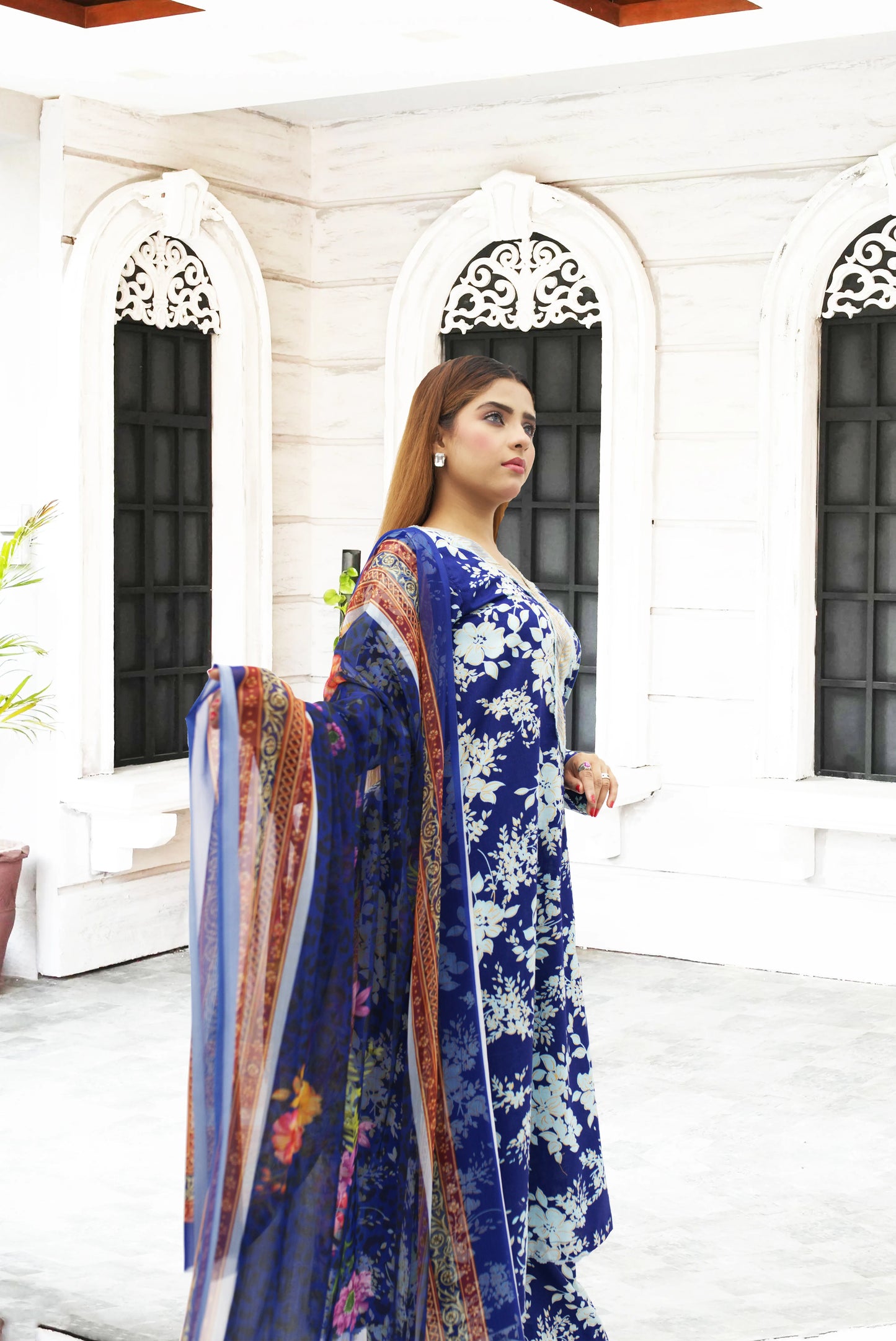 3PC Lawn suit  printed shirt with Nick (gala Patchel)  Printed Trouser  Printed chiffon dupata